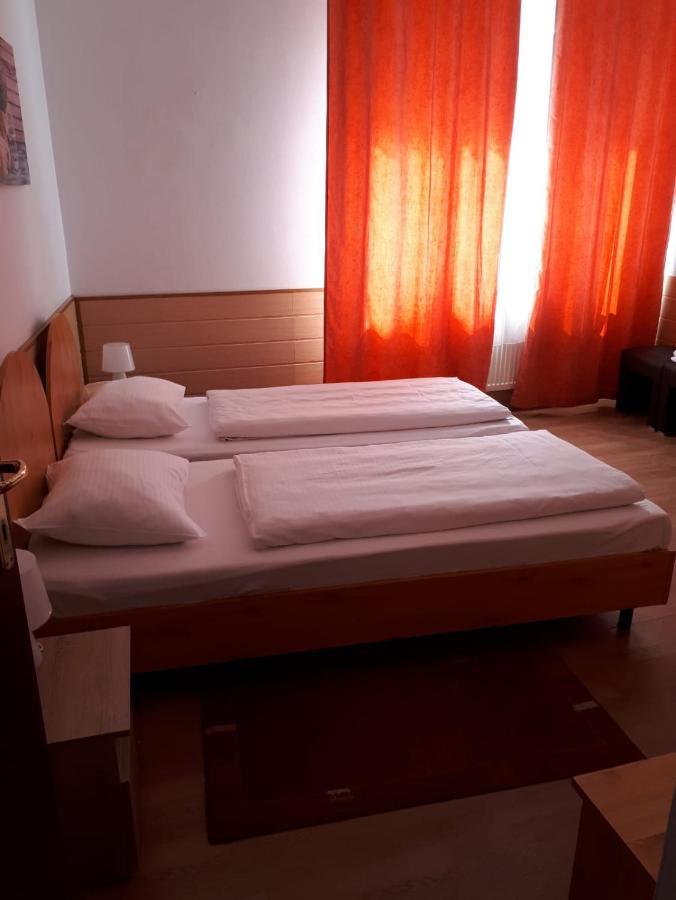 Vila Vanda Cluj-Napoca Ngoại thất bức ảnh